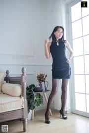Model shirt "Little shirt in the Mood for Love" [IESS Weird and Interesting] Beautiful legs and silk feet