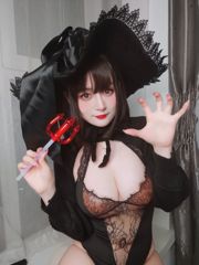 [COS de bienestar] Miss Coser Baiyin - Bruja de Cheshire