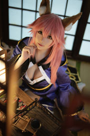 [COS Welfare] Miss Coser, Xing Zhichi - Maître 様 "Le chien fidèle devant Tamamo est prêt à partir"