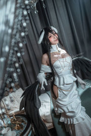 [Zdjęcie Cosplay] Anime Blogger Stupid Momo - Albedo