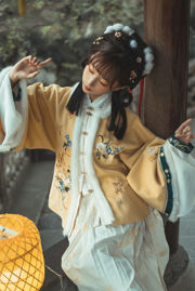 [Net Red COS] La stupida blogger di anime Momo - Foto privata di Hanfu